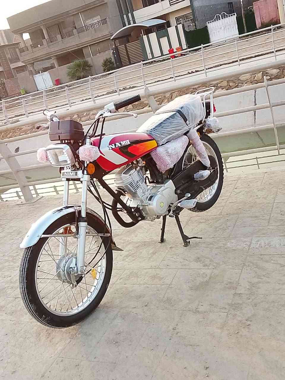 السلام عليكم نامه امتياز اوراق اسكنر موديل 25 مكفول كفاله عامه محرك مامفتوح شاصي رفيع دراجه جديده وخير من الله محرك لا تنقيص ولاتبخير كهربائيات كله شغاله مانقصها برغي السعر 675 وبيها مجال مكاني حله حي العسكري
رقم التلفون ***********
