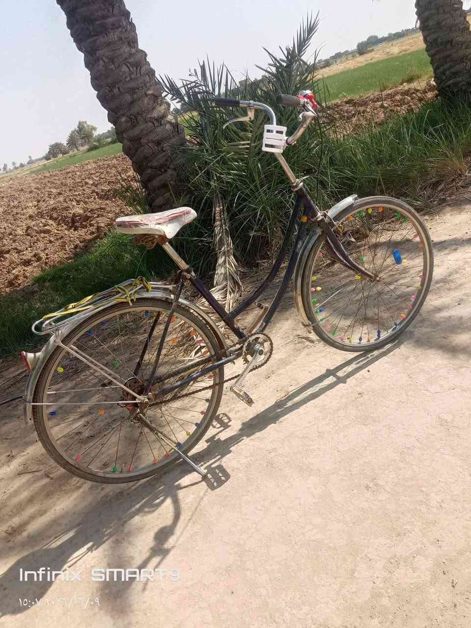 السلام عليكم بايسكل للبيع موديل 2023 الحجم 26 الستفسار ***********
