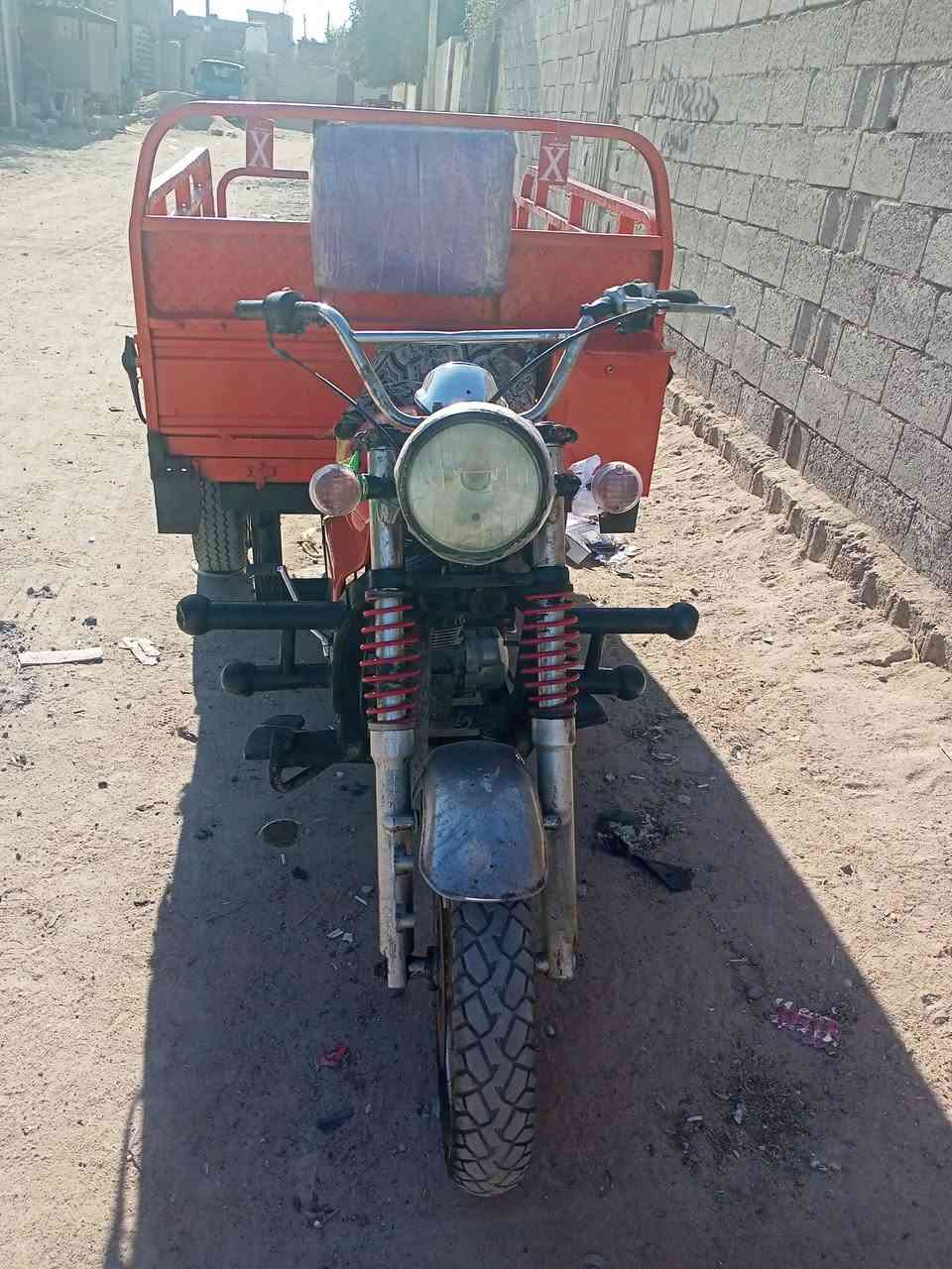 المكان بصفه سفان سعر 800 وابيها مجال ادوات***********
