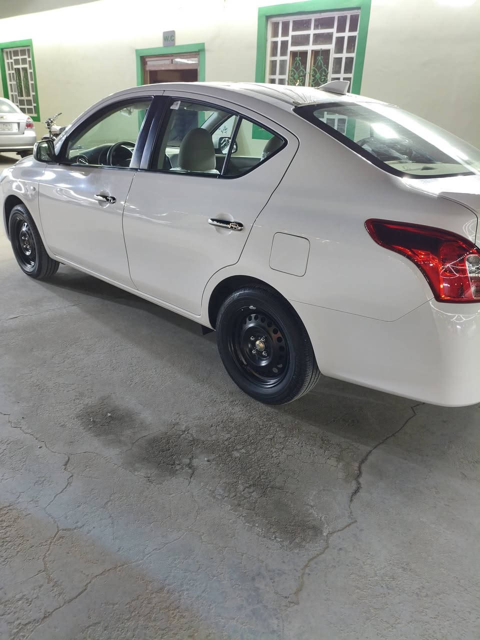 السلام عليكم نيسان سني هندي موديل 2024 مكفوله من كلشي وكله جديد عنوان النجف الاشرف سعر128 ماشيه 12الف سياره ***********
