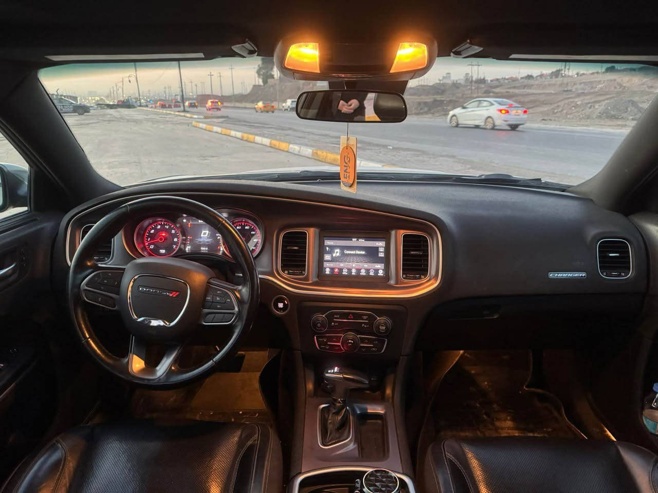 جارجر sxt لون سموك مديل 2021  سلايت موصفات سيارة مايحتاج اذكرهن موصفاتة كدام عين 

سيارة بدون ايرباك بدون شواصي بجم امامي خلفي كبس 
حادثة من امريكا بي صفحة سايق بس رش بدون دواخل بدون تبديل 
سيارة بي بطاقة بنزين تحويل غرامة بشرط 

ورقم شاصي موجود بصورة الي بخاطرها يتدلل 
وهاذا رقمي 
***********
مكان سيارة كركوك 
سعر سيارة 218$ بي مجال بسيط كركوك, العراق
