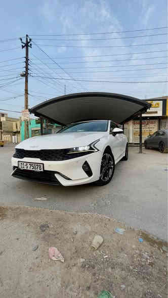 السَلام عَليكم 
كَي فايف خليجي K5
المودَيل 2022 
المواصَفات:
قَيادة ذاتية
مَري شَفُط
أشاير مَري
كروز مُثبت سُرعة
بَصمة 
تَشغيل عَن بُعد
كاميرا دوارة
شاشة
تَحكُم ستيرن جَهتين
3 أنضمة قَيادة
كُشنات كَهرباء
لايَت زَينون
السَعر 202
المكان بغداد الدورة 
للأستفسار 
*********** بغداد
