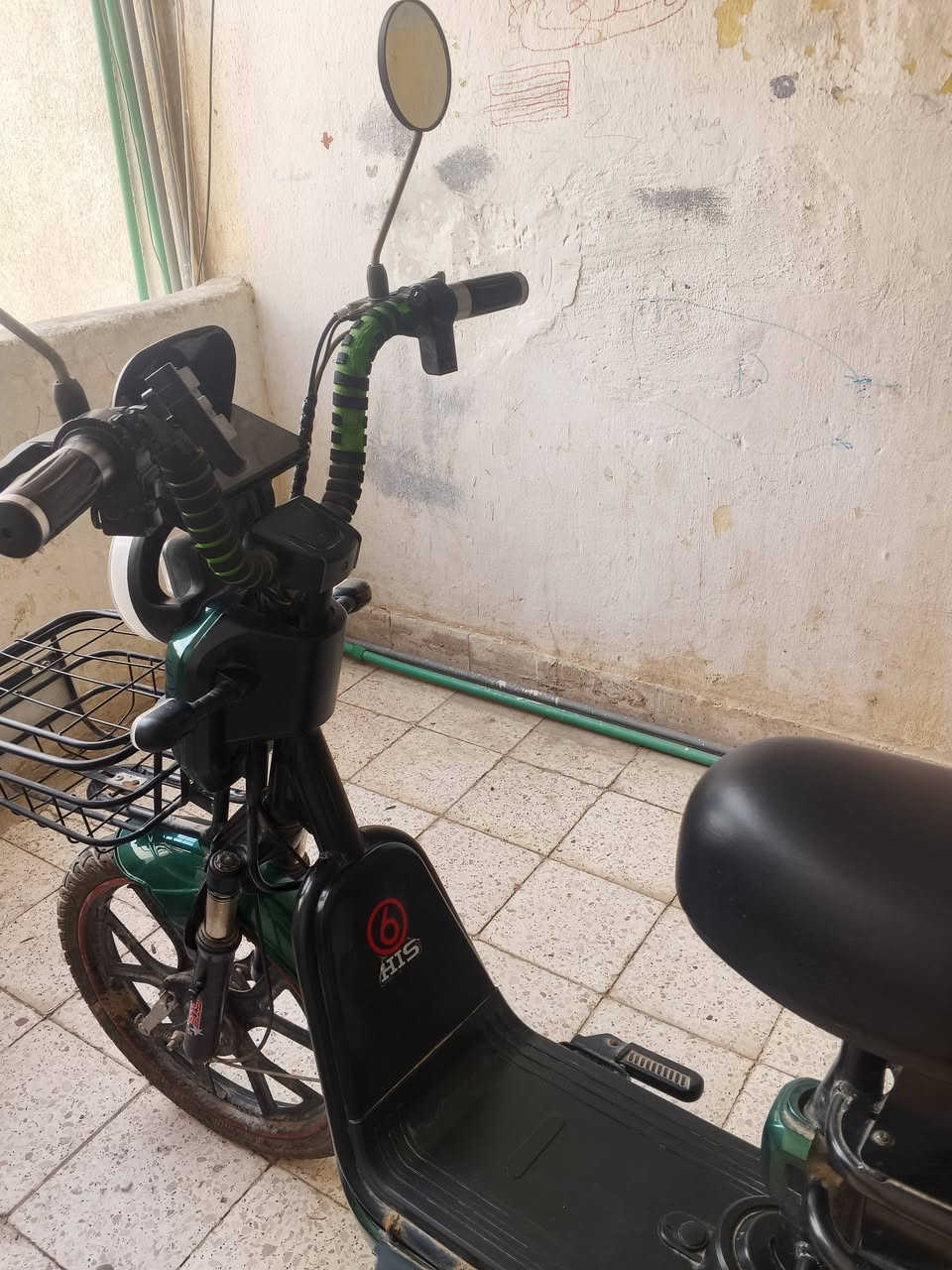 دراجه خمس بطاريات أخو الجديدة نقص بطاريات بس ل الاتصال ***********
