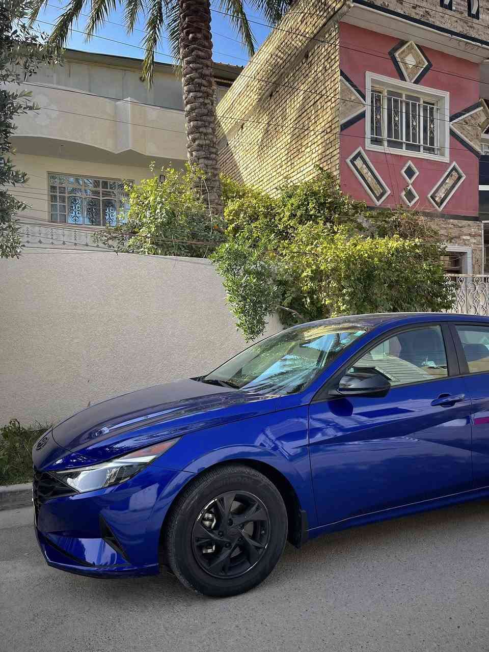 بسم الله اللهم صل على محمد وآل محمد
 
ألنترا موديل 22 محرك 2000 دوش
لون مميز جويتي 
السيارة بدون صبغ بدون تبديل وبدون أيرباك بيها بارد كد 4 اصابع فقط جاملغ السكن.. 
ماشية 54 ألف كيلو وليس ميل ماشية بالعراق 15 ألف كيلو فقط باقي بأمريكا..

السيارة من المستورد الي مباشرة سنوية بأسمي رقم اربيل الجديد.. شرط التحويل..
عليها ادامة كاملة تبديل دهن گير وفلاتر كير وفلتر كيس عله ممشى 50 ألف كيلو  كله اصلي وكله من الوكيل وموجوده وصولات الشراء.. ربع دينار متصرف عليها  
 مواصفات أعتيادية شاشه كاميرا رادارات 360 درجة فول تحكمات ابل كار بلاي قيادة ذاتيه تحديد مسار داخل رصاصي المرغوب.. 

السعر ١٦٥ ورقة وبيها مجال..معجبتك اعبر المنشور تاخذ اغاتها ان شاء 
الشراي يتصل ويدلل 
 ***********
مكاني بغداد السيدية
