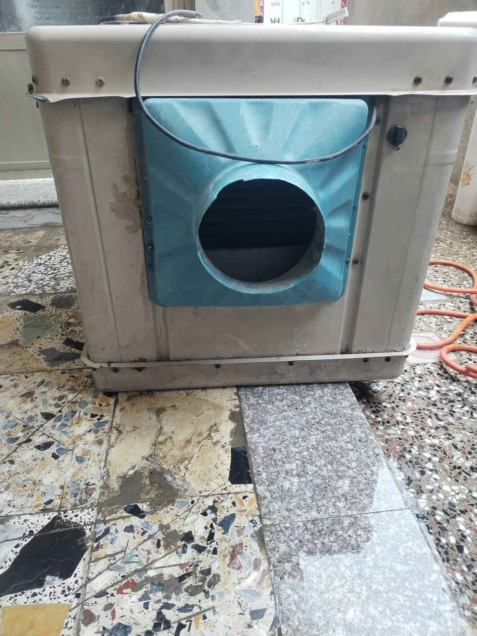 مبرده سعوديه نضيفه وجاهزه حديد ثقيل بعد معروفه السعودية ميحتاج اشرح السعر 150 مكاني بغداد العبيدي رقم الهاتف ***********
