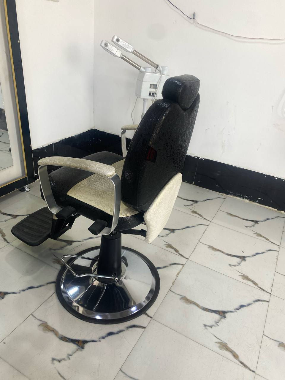 كرسي البيع مستخدم شهر سعر 180
***********
