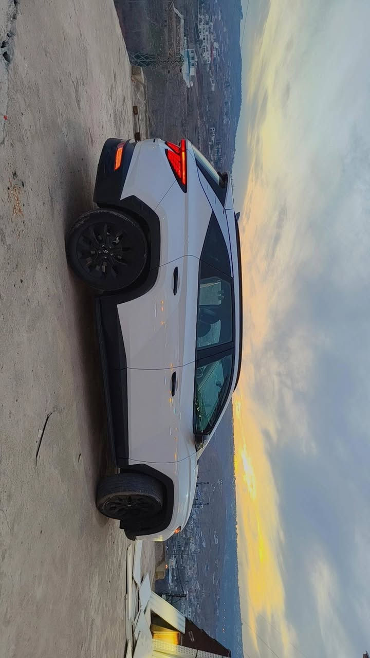 توسان 2022 فئة XRT 💯
مواصفات السيارة
👾فول رادار امامي -جانبي -خلفي
👾قيادة ذاتية وتحديد مسار
👾لايت  و بك لايت LED
👾مري جانييه رادار واشارة
👾داخل جلد
👾تدفئة كشنات 
👾شحن لاسلكي 
👾مكينه 2.5 تنفس طبيعي
👾تبريد قطعتين 
👾سستم سماعات هارمن 
👾 هوك سحب خلفي بلادي 
👾جنطه كهرباء
👾ماشيه 55 الف كيلو
👾كشن سايق كهرباء
 
سيارة حادثها (حرق) صبغ عام لونها صدفي بدون حادث يعني لاشاصي ولا ايرباك بجم بلادي تبريد شركة مكينه وكير بلاديات كفالة لايت بك لايت بلاديات 

سعر السيارة🔥  155$ 🔥

بيها ملاحضات بسيطه من تجي شوفها بعينك 

 صور لحادث واتساب راسلني وتدلل 
 السيارة رقم بغداد بأسمي ***********
📍العنوان بغداد -الرصافة
