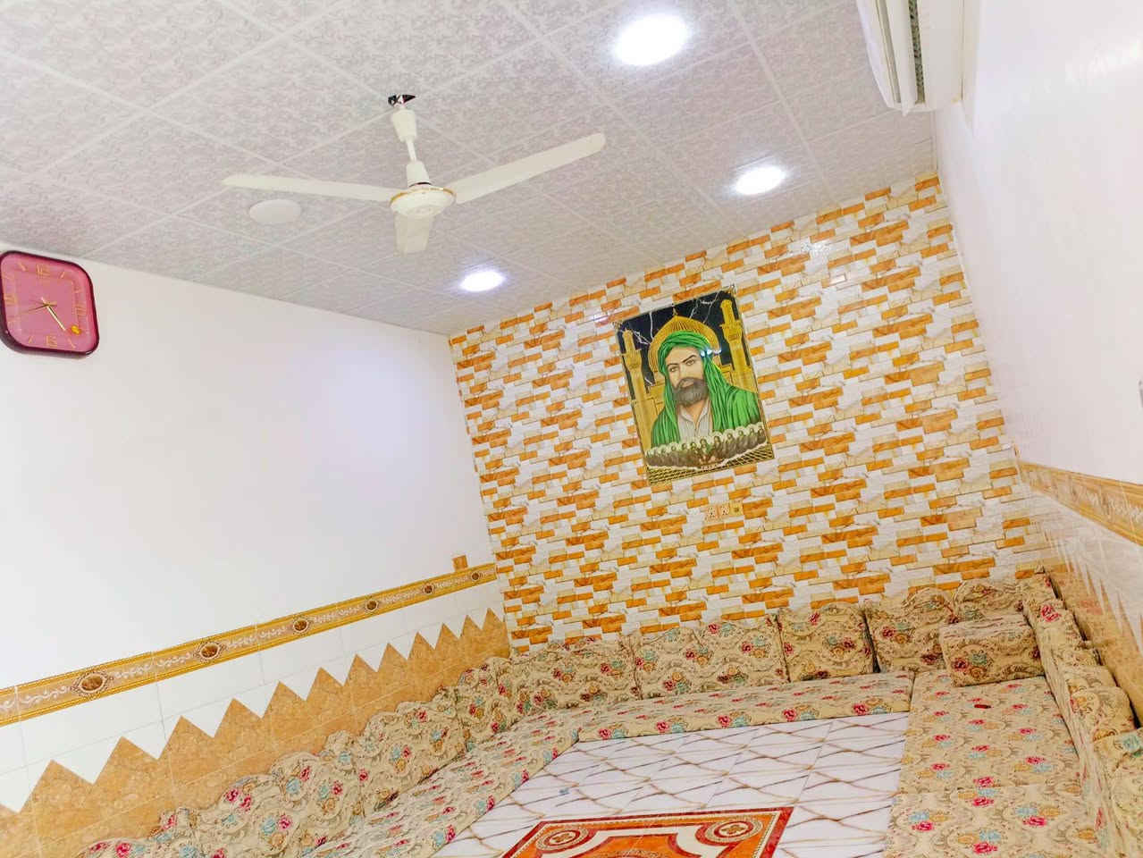 ١٥٠ متر ٤ غرف نوم طابقين اساس طابوك والطابق الول كونكريت الثاني فرمستون البنا ابلوك درجه اولا ٣ حمامات مطبخ وستقبال
للاستفسار الاتصال على الارقام التالية 
***********
***********
