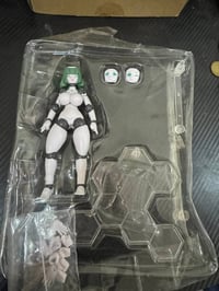 مجسم بنيه • كفوف وجوه كاملة • نقص براغي