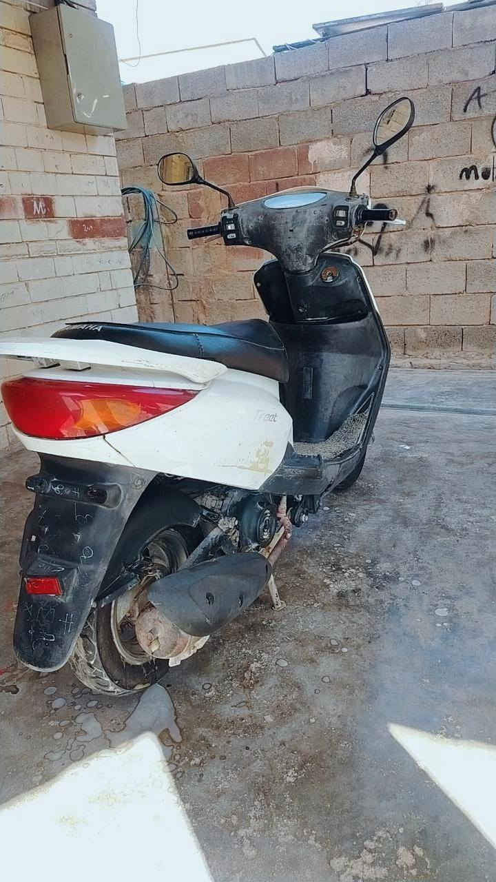 سلام عليكم للبيع موطور بريز 2010 اكزز نوزل بلادي كامل من كلشي السعر 475  وبي مجال للاتصال ***********
