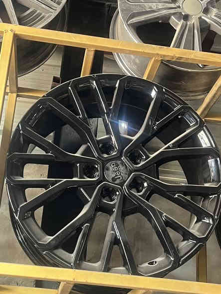 سلام عليكم شباب وصلت ويلات جيب حجم 20 نفق الشرطة مجمع العربة بغداد ***********
