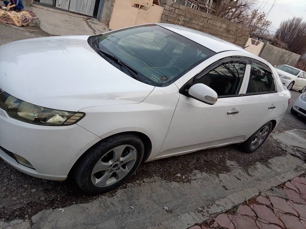 سیراتۆ بۆ فڕۆشتن 2010 چوار گێر لای سەکن ئەو شوختەی هەیە قوپاوی زۆری تیا نیە سەیارەی مەعرەز نیە ئەی دەسی خۆمە مەکینە ی تازە کردومەتە وە هیچ عەیبو عارێکی نیە ماڵی دۆستە شوێن سلیمانی *********** السليمانية, العراق
