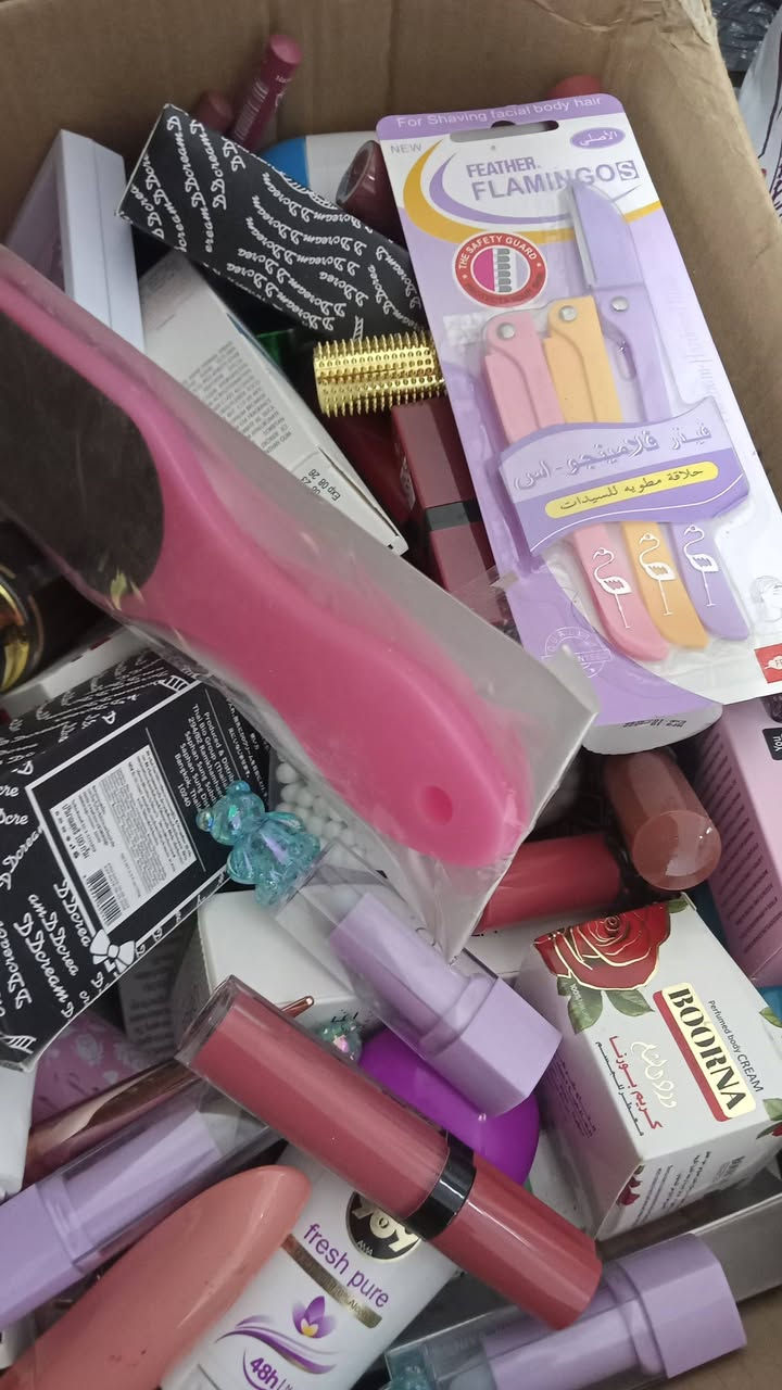 سلام عليكم عندي تصفيه
مكياجات _ مقشرات _ كريمات _ تنت _ حمر _ ايلاينر ومسكارات 
 ابيع شلعه القطعه ع 750 وتوصيلهن مجااااني


**إذا كنت صاحب هذا الإعلان وتريد حذفه لأي سبب، رجاءا أرسل رسالة إلى الدعم الفني**