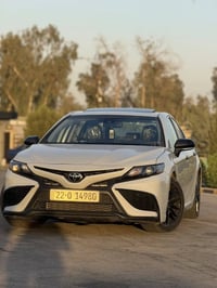 كامري SE • ٢٠٢٣ • ضرر قطعتين