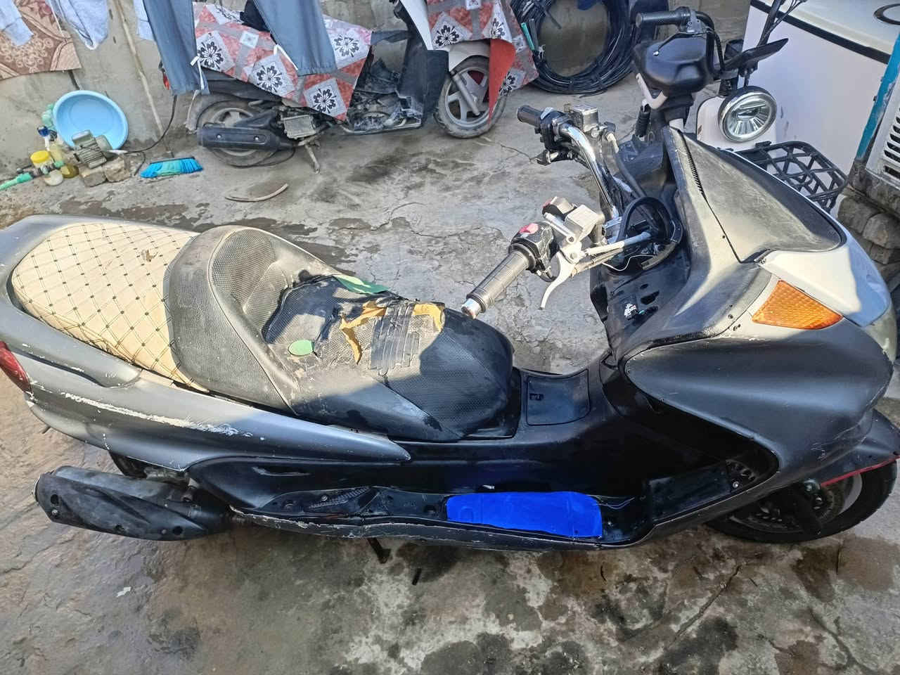 ياماها ماجسته دبل رون شغاله جاهزة من كلشي سعر 450وبيه مجال مكان حيدرية خان ***********
