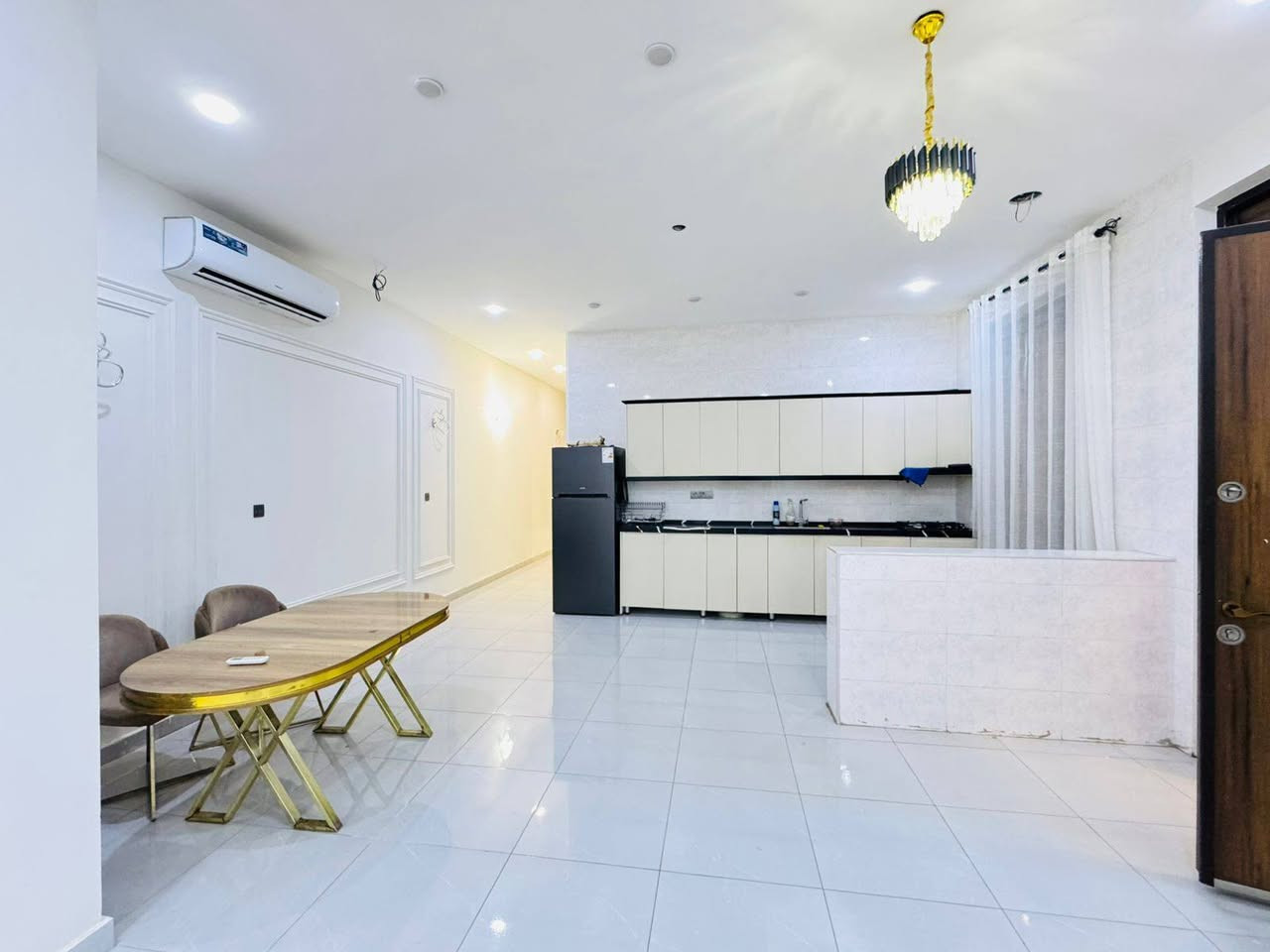 تتوفر حجوزات طيلة أيام الأسبوع يتوفر مسبح حار للحجز والاستفسار واتساب ***********
موثقة بتطبيق اجرلي بغداد
