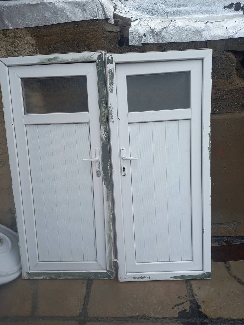 سلام عليكم متاح ابواب عدد (2 ) الارتفاع( 180) والعرض (80 ) السعر (70)الف  وبيهن مجال قليل المكان كركوك حي الشهداء
هذا رقمي ***********
