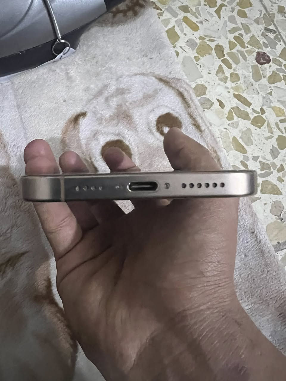 سلام عليكم آيفون 16برو ماكس شرق اوسط ضمان ماستر ذكرته256بطاريه94مكفول كامل ملحقات لعنوان بغداد كماليه رقمي***********
