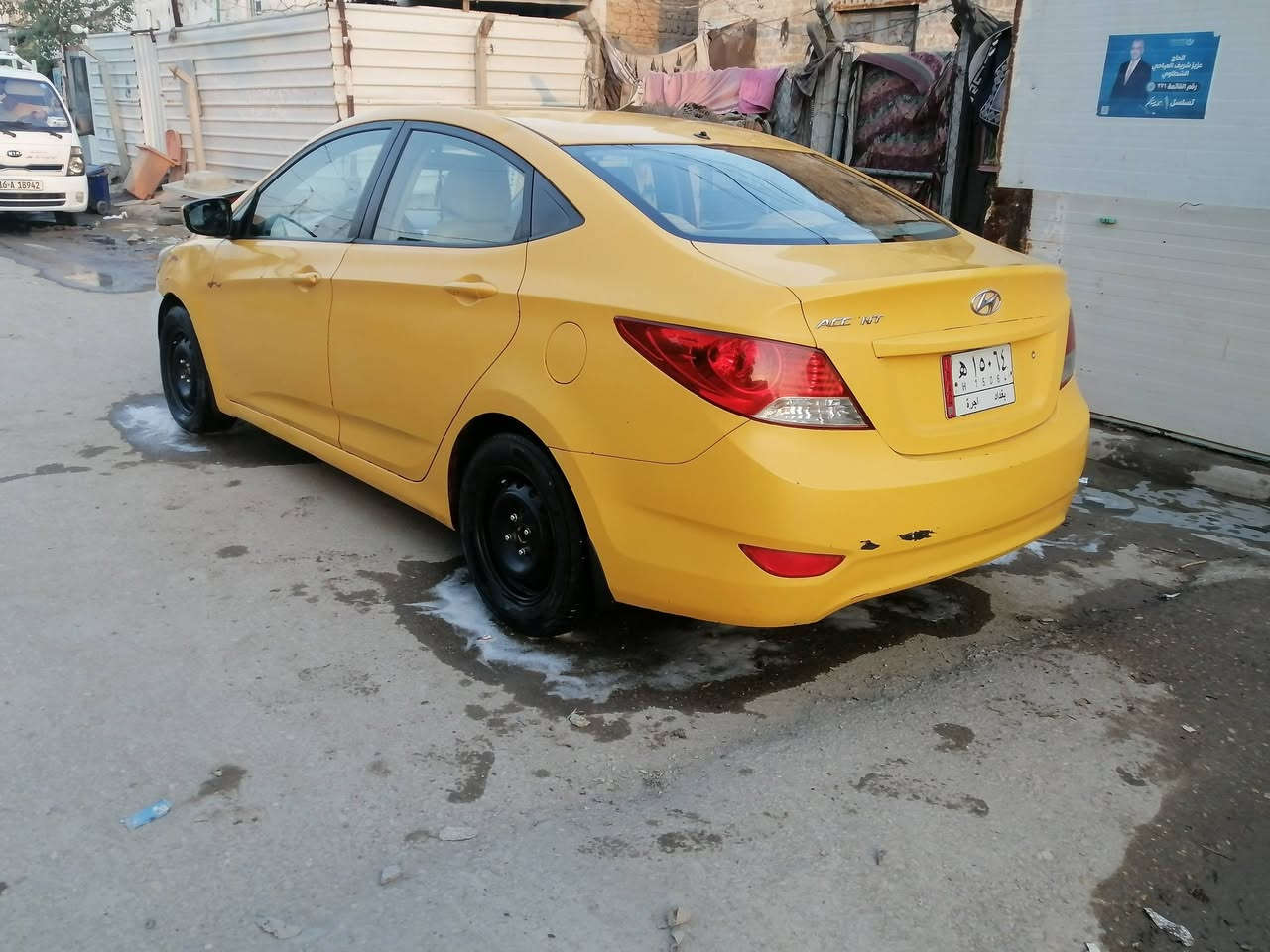 السلام عليكم اكسنت لبيع موديل ١٤ مكينة
1400 سياره حلوه ونضيفه بيهة حادث جاملغ امامي جهت سايق معمر   نفسه ال
سعر ٧٥ وبيهة مجال  راعيهة يريد مداور موجود سياره مصفره هيئة وغرامات مكان سياره ديوانيه  ***********
