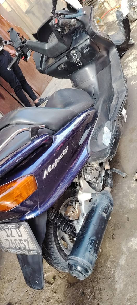 للبيع ماجسته محرك مفتوح 
شرط التحويل محرك حيل نضيف 
السعر مليون و 800 
***********
***********
