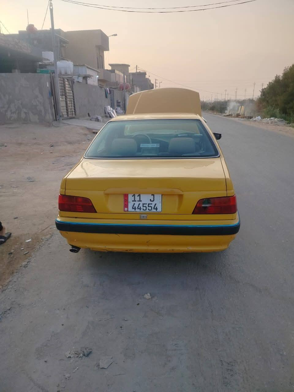 السلام عليكم 
بيجو بارص موديل 2016 سيارة جديدة ما متعوبة
محرك جديد تبريد ثلج بس بيهه طخة بلبنيد شوية 
العنوان كربلاء السعر 42وبيهه مجال 
الاستفسار ***********
