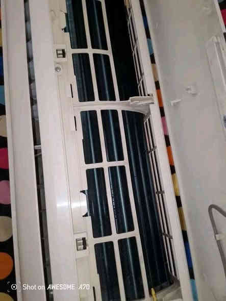 السعر 190 ألف وبي مجال 
سبلت وستنك هاوس الامريكي 
الحجم  طن وربع 
نسبة نظافة 95 بالمية 
بلادي أبد ما داخل تصليح 
سبلت كامل اي نقص مابي اخذ وشد 
تاخذه شرط الشغل مع ضمان 
***********
