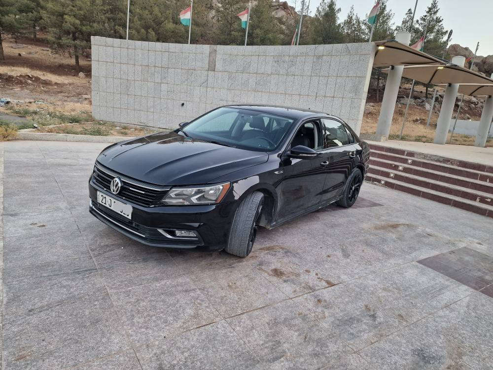 passat 2018 R line 
پاسات 2018 ئاڕ لاین
فول مواسەفات بەس سڵاید و بەسمە نیە
2 پارچەو نیوی بۆیاغە 
بێ ئێرباگ
رادار 
ڕاداری ئاوێنە 
حاسە و کامێرە 
تحدید سرعە
کوشن جڵد وکارەبایی و هیتەرە
سێ گێڕ و گێڕ سپۆرتە
تەبرید دوو زۆن  
نرخ/ ١١٢ وەرەقە و مەجال
شوێن/ ڕانیە
ژ.مۆبایل/ *********** رانية, السليمانية
