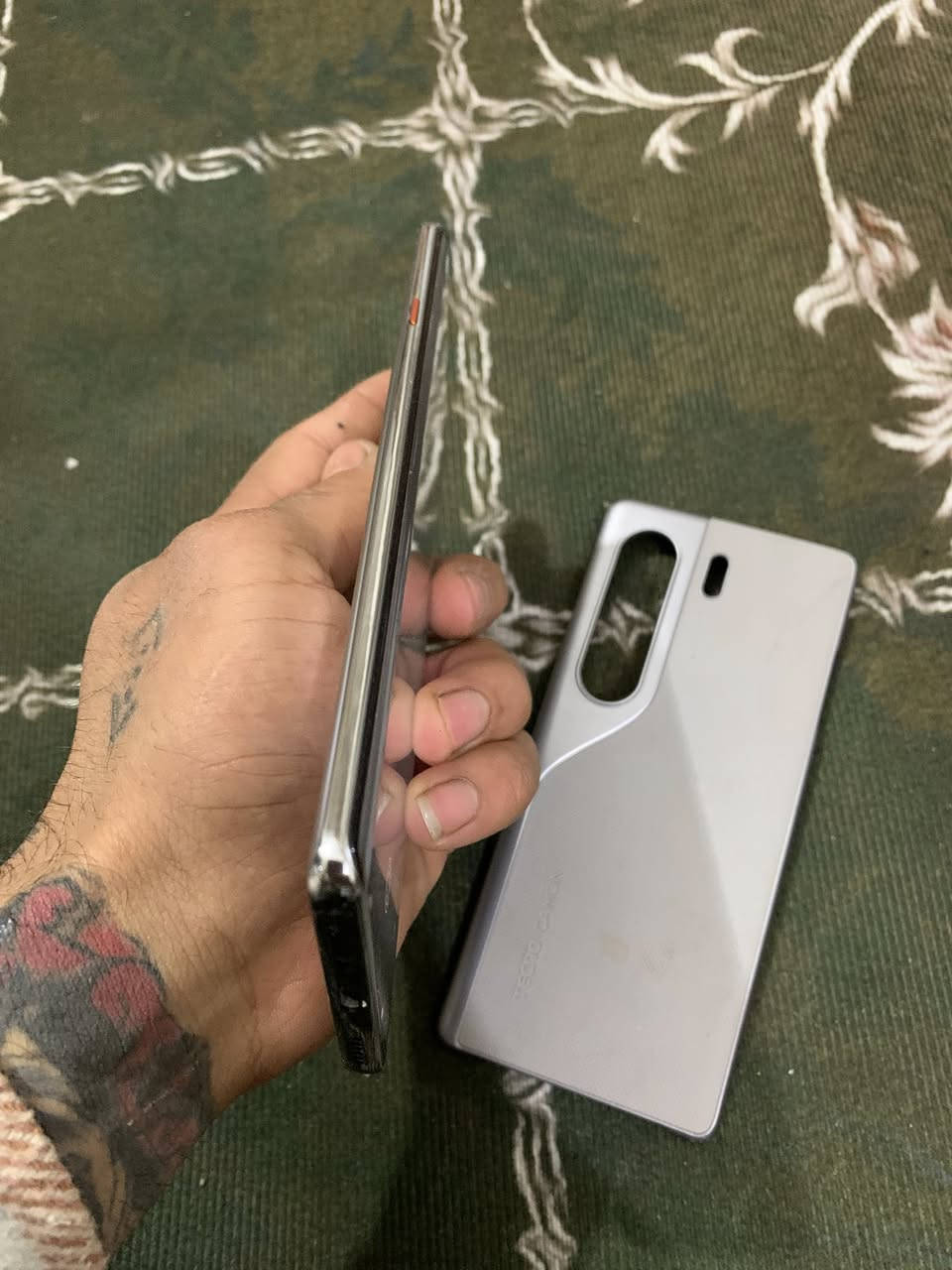 سلام عليكم جهاز تكنو كامون 40فايف جي ستعمال 3ايام جهاز جديد ذاكره 256 مكاني بغداد الكماليه رقم الهاتف (***********
