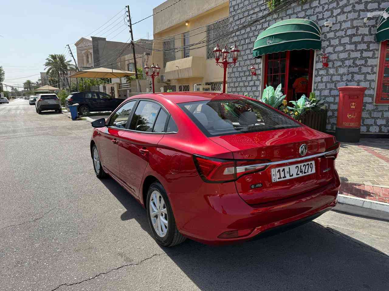 اللون الاحمر دم الغزال  MG5 موديل2024  ضمان5 سنوات ( محرك وكير و كهربائيات)
المحرك 1500 تنفس طبيعي
كير اوتماتيك
شاشة ابل كار بلي واندرويد
تحكم ستيرن جهتين
مثبت سرعة
ايرباك عدد 2
اشاير بالمري

حساس اطارات
ماشية 27k 
وباقي المواصفات المعروفة
التواصل ***********
متوفر واتساب + اتصال
السعر 15,500 قابل للتفاوض للشراي فقط
السيارة نظيفه 
بدون كسران بحلال غيّرك رجاءا
