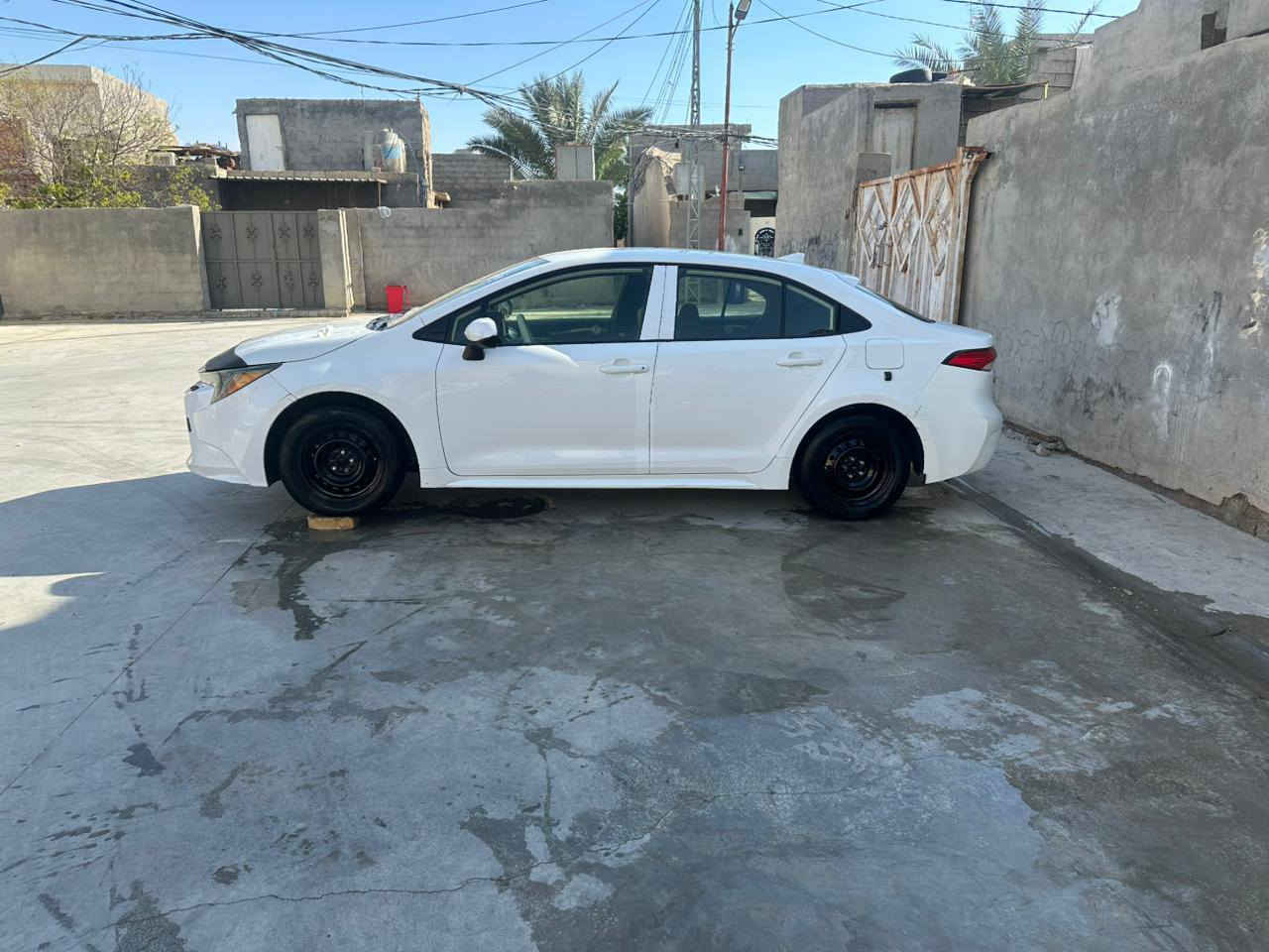 سلام عليكم كورلا 2020 حادثه فقط خشم ألبونيد وموضوح صور الضرر بدون ايرباك بدون دواخل نهائيا مكينه 1800 المرغوبه مكينه وكير كفاله تخم تاير جديد بارحه شادهه صدر بعده علا شركه سياره ماشيه 80 الف رقم بغداد با اسمي تحويل ثاني يوم السعر 148وبيه مجال حك الجيه للشراي مكان سياره ديالئ جلولاء للاستفسار اكثر اتصل علا رقم ***********
