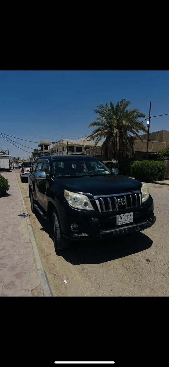 السلام عليكم 
للبيع او مراوس 
 لاند كروزر برادو T.X.L
 السياره خير من الله مناقصهة اي شي

 
المواصفات 
________________________________
مري شفط 

4 ويل 

دبل خفيف وثگيل 

7 راكب

تحكمات ستيرن

منضومة زنون ثلجي

ثلاجه وسطيه

تبريد 3قطع 

حساسات

مانع انزلاق

حداديه جديده

تخم تاير جديد

السياره خير من الله مناقصهة شي 
________________________________

مكان السياره واسط قضاء الزبيديه📍

للاستفسار *********** واتساب📞

السعر ٢٢٠ وبيهة مجااال
