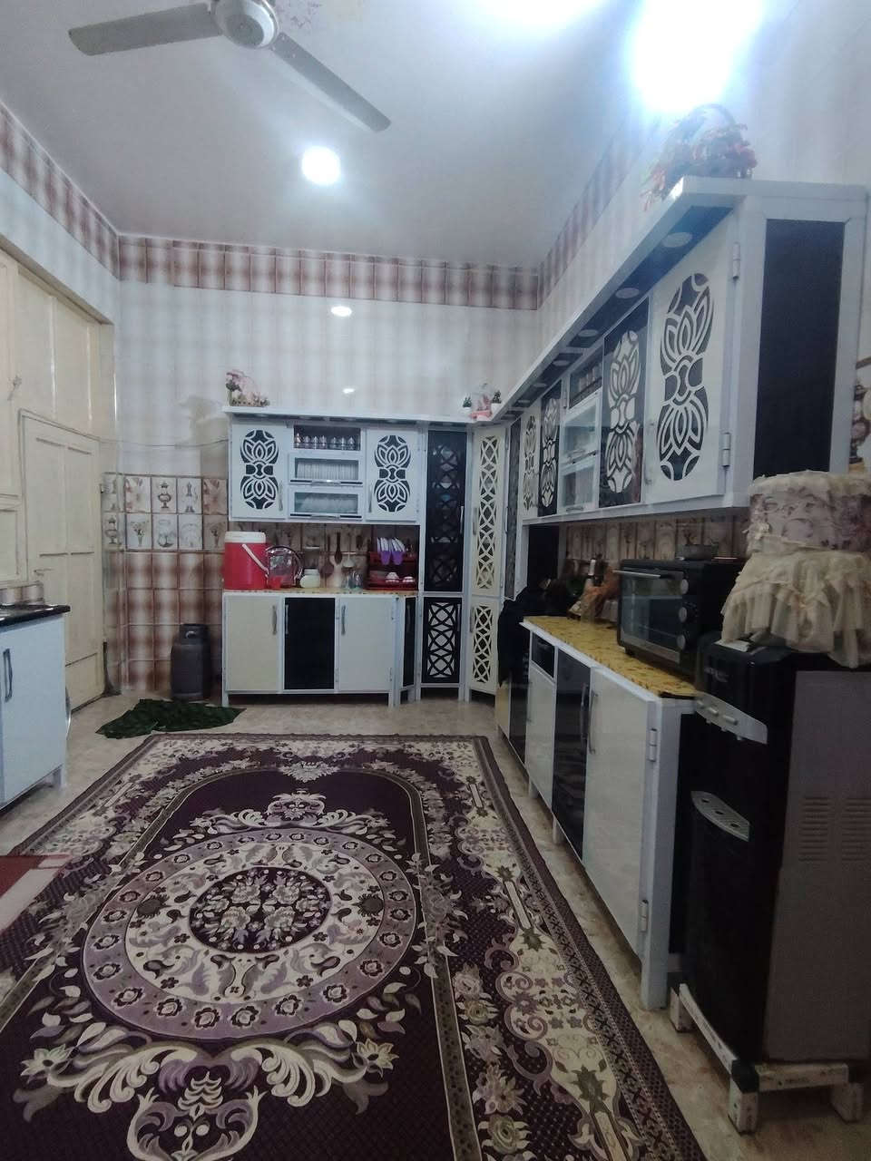 بيت للبيع مساحه 200 بناء حديث طابو صرف للاستفسار لاتصال على الرقم ***********
