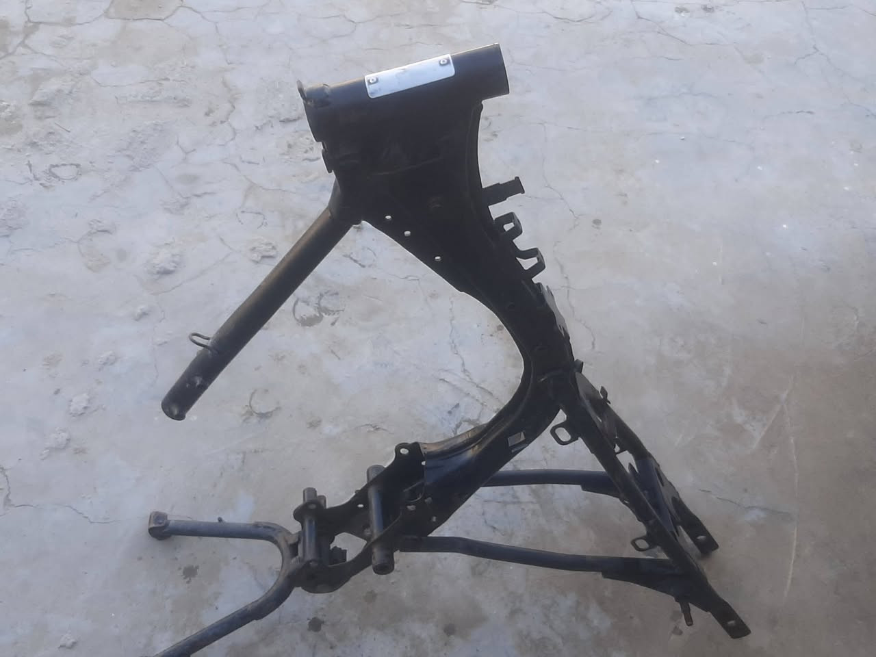 شاصي للبيع مديل 19 بي ابليته او رقم شاصي يعني تاخذه اشدله أوراق الشراي يتصل ولا مو شراي لا يتصل *********** ول سعر خاص
