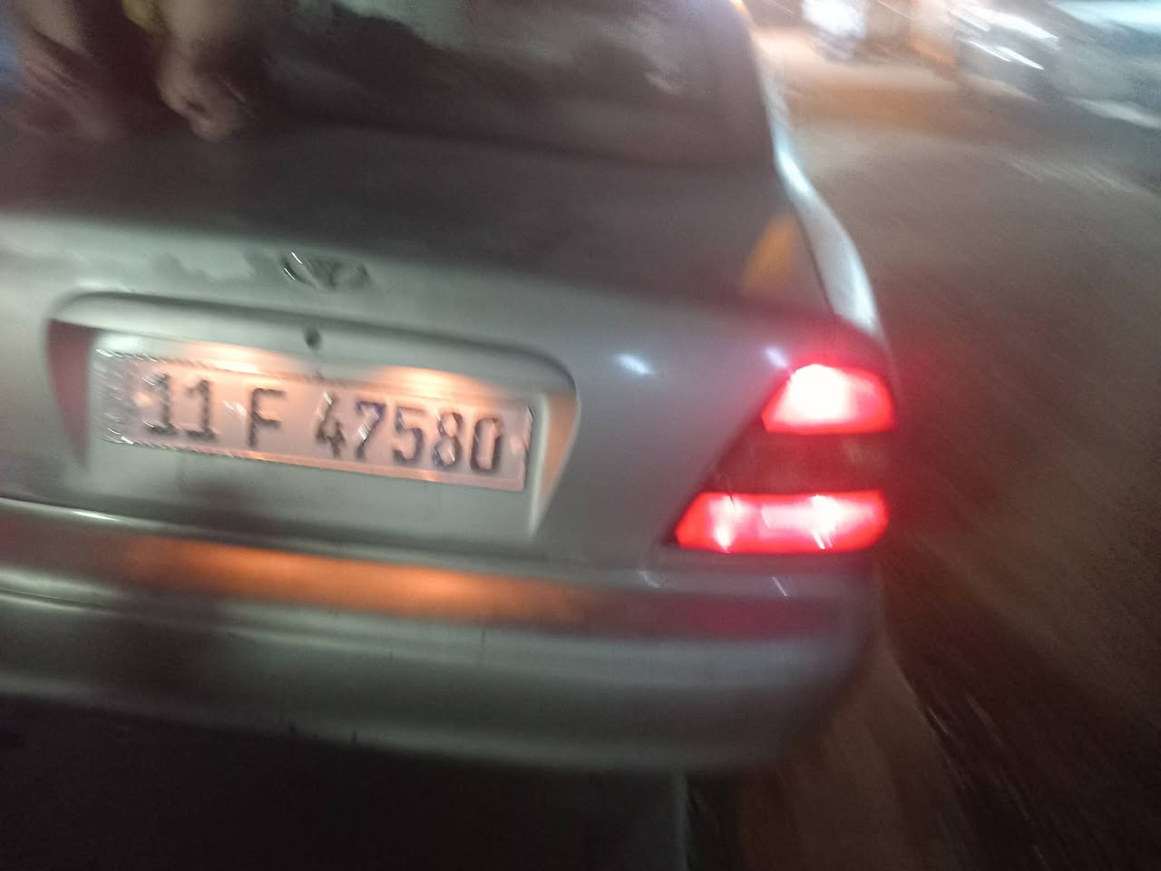 سلام عليكم دايو لكنزه موديل ٩٨ مكفوله من الضربه ولتبديل مكينه خيط بخار صدر امامي خلفي كله جديد شواصي مكفولات تبريد تدفئه شغاله كهربائيات كلها شغاله واي استفسار اني حاضر هذا رقمي ***********السعر ٤٠ وبيها مجال السياره رقم بغداد دولي بسمي سنويه ٣١ سياره موجوده بغداد الشعب واي استفسار ايخابر واني حاضر
