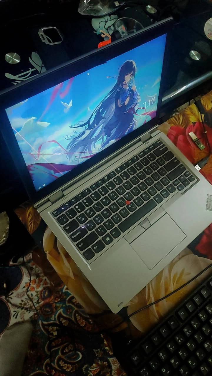 📌 للبيع: لابتوب Lenovo Yoga 380 – شاشة لمس + تدوير 360°
💻 المواصفات الأساسية:
الموديل: Lenovo Yoga 380 X360 (قابل للتحويل 360 درجة) – شاشة لمس عالية الاستجابة. �
SirianComputers
المعالج: Intel Core i3 من الجيل السابع — أداء ممتاز للاستخدام اليومي، الدراسة، التصفح والمكتب. �
كرت شاشا مدمج
LenovoArvutid
الذاكرة (RAM): 8 GB (أداء سلس مع تعدد المهام).
التخزين: 256 GB SSD — تشغيل سريع للنظام والبرامج، وفتحات توسعة SSD أسرع من الهارد التقليدي.
الشاشة: 13.3 بوصة FHD (1920×1080) IPS لمس — رؤية واضحة وزوايا مشاهدة جيدة. �
SirianComputers
قابلة للتدوير 360° — استخدمها كحاسوب تقليدي أو كجهاز لوحي/خيمة/ستاند. �
SirianComputers

البطارية: تدوم حتى 6 ساعات تقريبا مع استخدام معتدل.
الاتصال: Wi-Fi + Bluetooth للاتصال اللاسلكي.
المنافذ: USB-C + USB-A + HDMI + قارئ بطاقات 
SirianComputers
كاميرا HD + سماعات مدمجة.
منصب عليها call of duty modern warfare 2
call of duty modern warfare3
call of duty modern warfare4
black ops 1

📦 الحالة: جيد

✍️ السعر: 225

📞 للتواصل: (***********)
