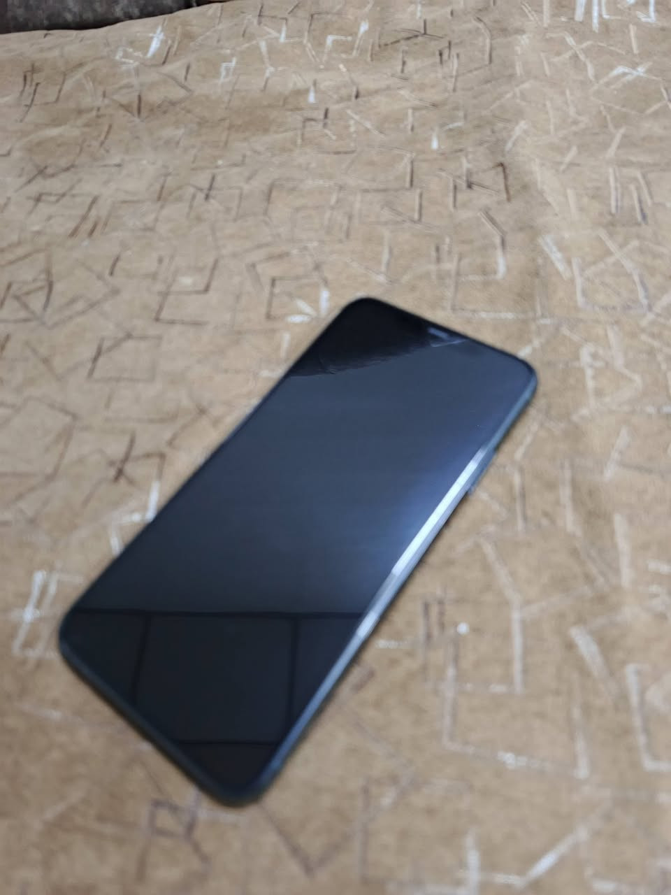 11 برو ماكس
ذاكره 256
بطاريه 80 
فيس ايدي شغال
نضيف مامبدل اي شي بي 
سعر 350 
***********
