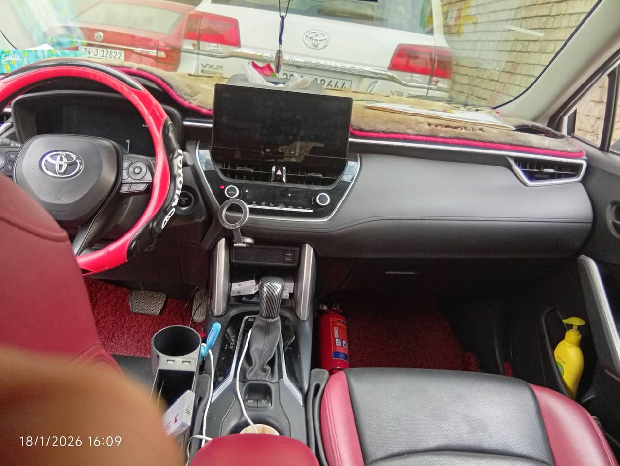 كورلا كروس 2024 كفالع عامه من البارد والصبغ وحته الشخوط والتكحيل واي شي ثاني ماشيه 23 الف بأسمي تحويل باي وقت تحبون السعر 175 وبيهه مجال حك الجيه… المراسله مع صاحب السياره ***********
