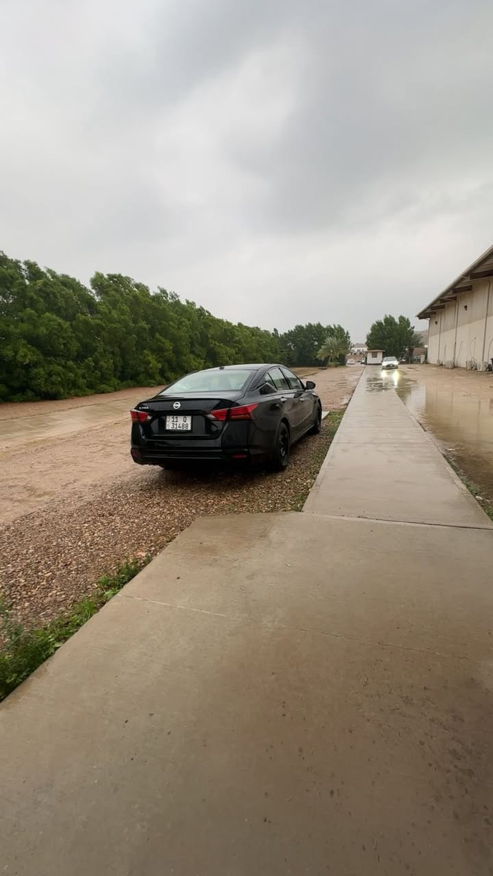 السلام عليكم
نيسان التيما 2020 

مواصفات S 

حادثة موضح بالصور بدون شاصي 

السعر 125 وبيه مجال بسيط  

للاستفسار : ***********
