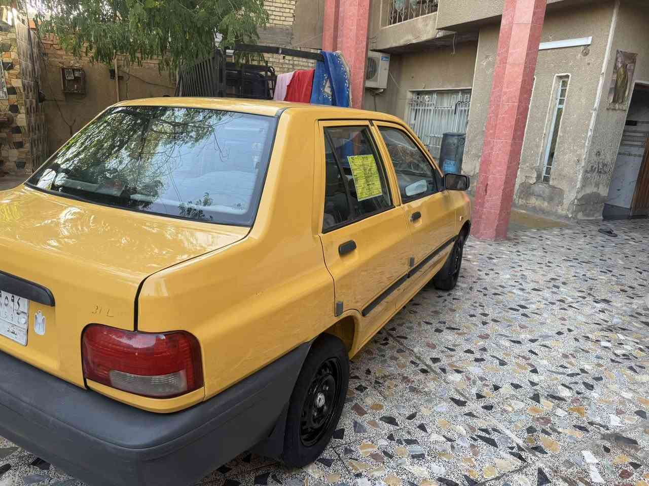 سلام عليكم سايبه موديل ٢٠١٥ مكينه و كير و حداديه و شواصي مكفولات تبريد ثلج بيها صبغ لمشر عليه والباقي مكفول السعر ٣٥ وبيها مجال هاتف *********** مكان نهايت حي اور
