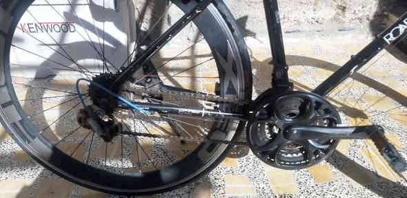 السلام عليكم باسكلc 90 ياباني للبيع باسكل نضيف كدام تلاثة كير ورى ثمانية كير باسكل  هوة وغراضة السعر 150 وبي مجال بسيط ألعنوان الشعب سبع قصور  للاستفسار واتساب ***********
