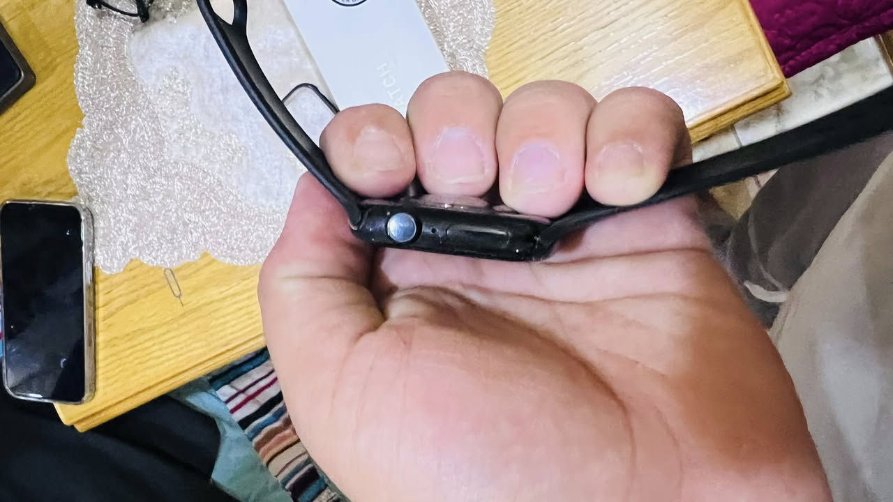 السلام عليكم
apple watch series 10
البطارية :99
النظافة :100‎%‎
ملحقات كاملة مع درع هدية 
السعر:375وبيه مجال بسيط


**إذا كنت صاحب هذا الإعلان وتريد حذفه لأي سبب، رجاءا أرسل رسالة إلى الدعم الفني**