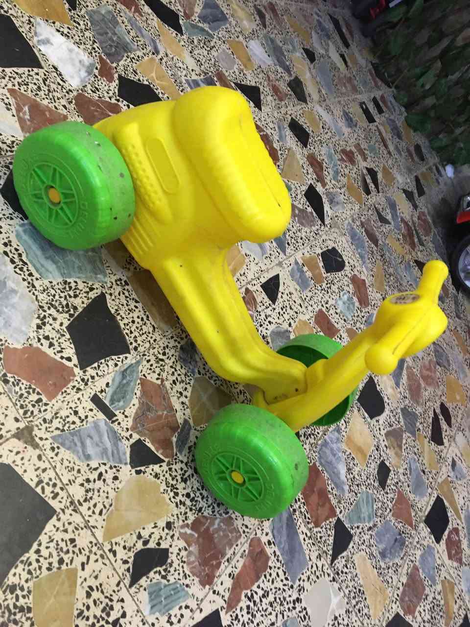 السلام عليكم
اغراض باله البيع شلعه وحده بس هاي الباقي منهم مااعرف بيهم شغلات لو لا البيع شلعه وحده الاتصال او المراسله بالرقم ***********
