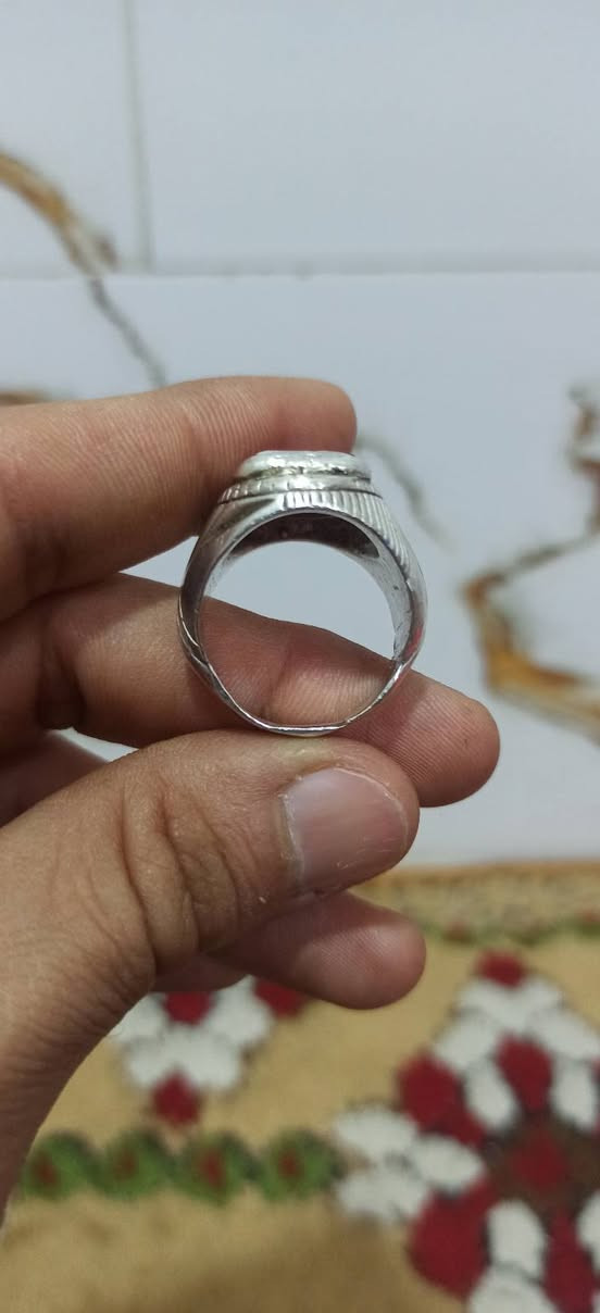 اللهم صل على محمد وآل محمد 

ياالله سلام عليكم خوان تحفة من الياقوت صياغة ثقيله جدا 

قياس الخاتم 26 تفاصيل اكثر خاص يوجد توصيل بيع فقط


**إذا كنت صاحب هذا الإعلان وتريد حذفه لأي سبب، رجاءا أرسل رسالة إلى الدعم الفني**