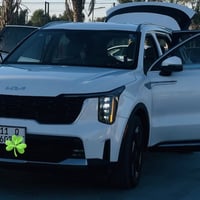 سورنتو 25هايبرد وارد امريكي اربعه سلندر مكينه 1.6Tفول مواصفات ما عدا ا...