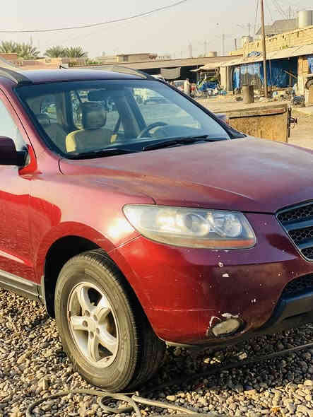 السلام عليكم 
للبيع سنتافي 

موديل ٢٠٠٨ 

رقم بغداد الدولي 

محرك 6 سلندر ٢٧٠٠

محرك كير شرط 

السياره مصبوغه حزام بدون دواخل شرط 

 السعر 110 وبيها مجال 

للاستفسار ***********

ترهم مراوس ب سوناته او الانتره
