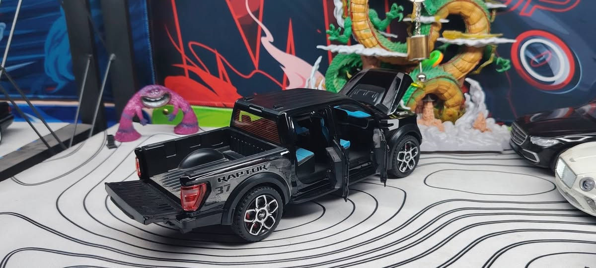 فـورد رابـتـر
وزن ثــگـيـل
الـحـجـم  1/24
يعني 20 سم
 تفتح 4 بوب
وبنيد وصندوگ
وانارة
السعر 25 الف
يوجد توصيل لكل محافظات العراق
#الراوي_للسيارات


**إذا كنت صاحب هذا الإعلان وتريد حذفه لأي سبب، رجاءا أرسل رسالة إلى الدعم الفني**