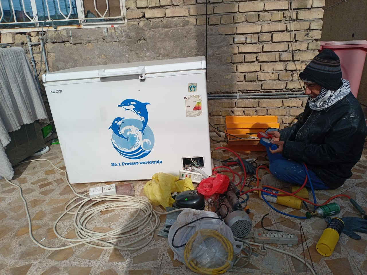 صيانة كافة اجهزة التبريد والتجميد.سبالت مجمدات ثلاجات عارضات. بادارة ابو علي الاتصال على الرقم *********** عمارة, ميسان
