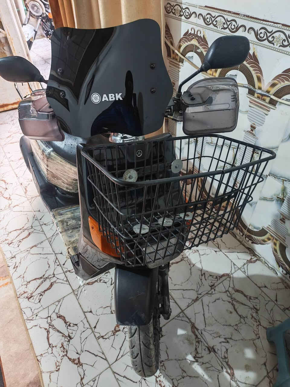 السلام عليكم دراجه بيكم ياباني ياماها شتريناهه من المعرض قبل كم يوم وعارضينه للبيع على وضع الشركه دراجه شراي اتصال مكانه كربلاء 
 *********** بيه واتساب
*********** اتصال فقط
