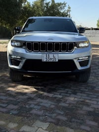 ﷽ السلام عليكم شباب جيب كراند شيروكي  2024 مواصفات   فول عدا الفتحه 5 ...