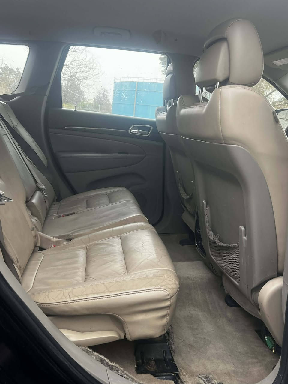 سلام عليكم جيب شيروكي موديل 11محدث العنوان سياره بغداد السعر 140وبيه مجال *********** بيه احزام صبغ
